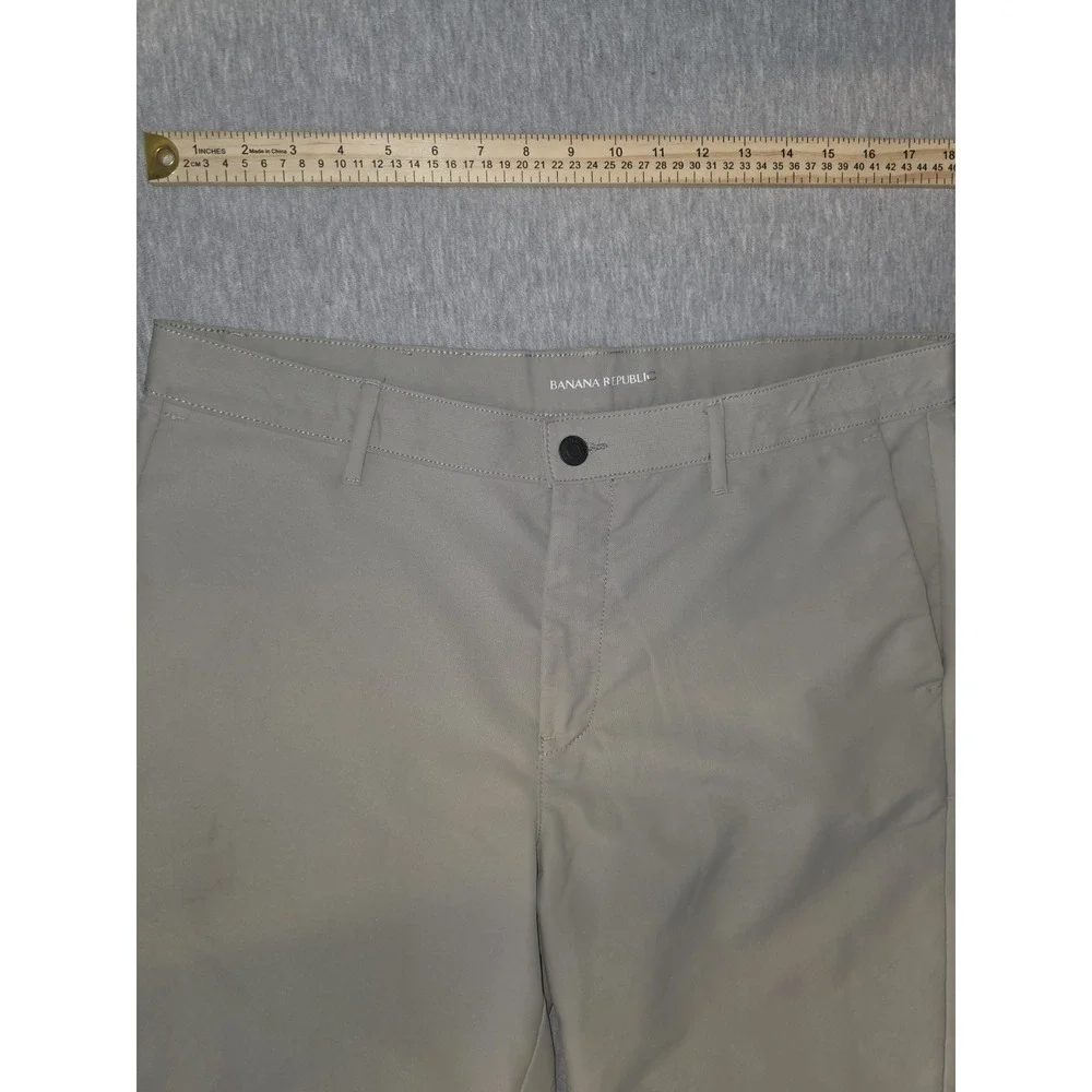 Banana Republic Performance Chino Golf Beige 36×34 Pants